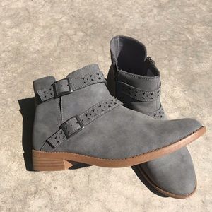 American Eagle Booties